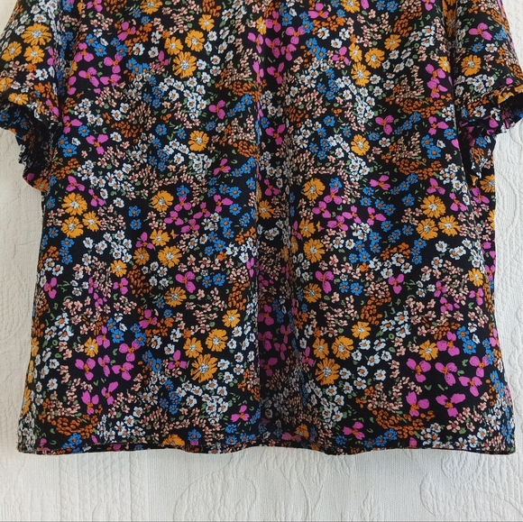 SHEIN Ditsy Floral Print Blouse Colorful Ruffle Cute Boxy Plus Size Flowy 2x - Picture 3 of 8
